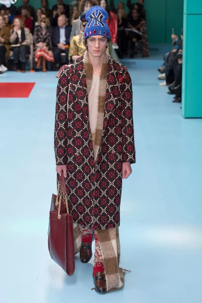 Look 56